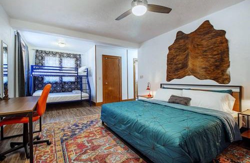 Central Oklahoma City Apartment | Eccentric Escape-hop skip jump to Plaza District