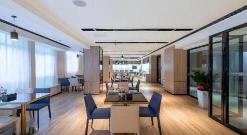 Huadu Hotel | Echarm Hotel Guangzhou North Station Cultural Tourism City