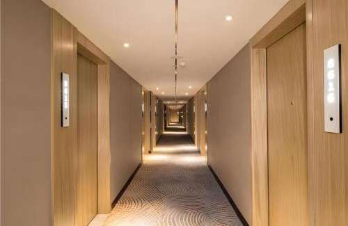 Guilin City Centre Hotel | Echarm Hotel Guilin Railway Station the MixC
