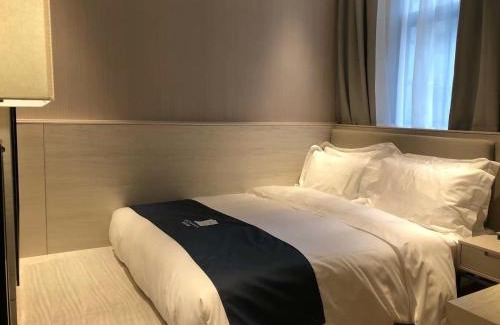 Wuchang Hotel | Echarm Hotel - Wuhan University Hongshan Square Metro Station
