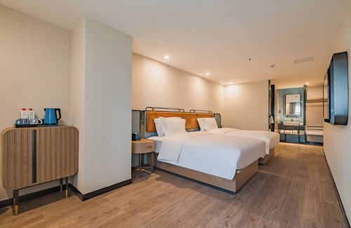 Panyu Hotel | Echarm International Hotel Guangzhou South Railway Station Zhongcun Metro Station Branch