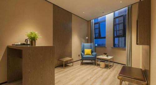 Jiangxia District Hotel | Echarm Plus Hotel Wuhan Wenhua Boulevard Dahualing Subway Statiom