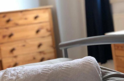 The Docks Apartment | *Echo Arena* Beatles Story* Liverpool One* Albert Dock* Parking*