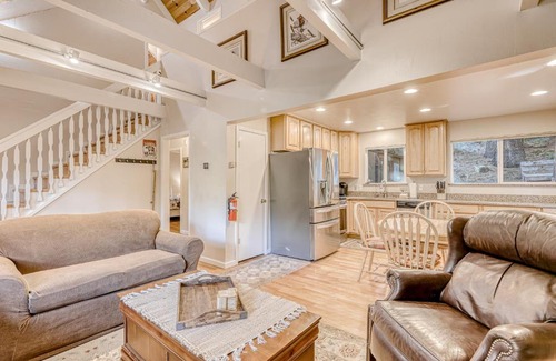 North Upper Truckee House | Echo Escape