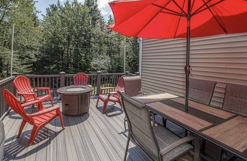 Wilmington House | Echo Hill- Sleeps 12, Minutes to Mt Snow