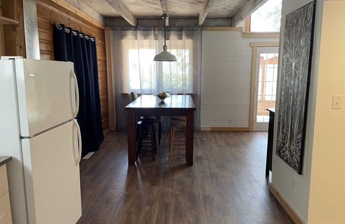 Saskatchewan Cabin | Echo Lake Lakefront Cabin in picturesque Qu’Appelle Valley,