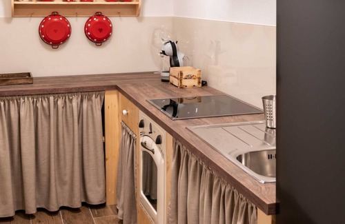 Hrib pri Hinjah House | Echo Valley Hillside Holiday Home with Sauna - Two Bedroom Holiday Home with Sauna