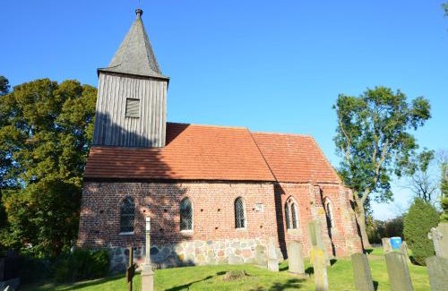 Gross Zicker House | Eck-Reethaus-Sturmhaube