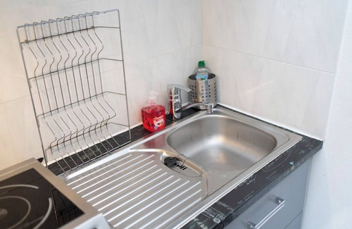 Eckartsweier Apartment | ECKARTSWEIER 2-bedroom apartment with kitchen, bathroom and terrace.