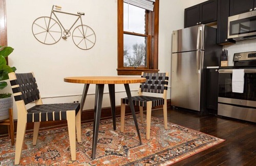 Roanoke Apartment | Eclectic 1BR Apt Near Breweries, Food, Downtown