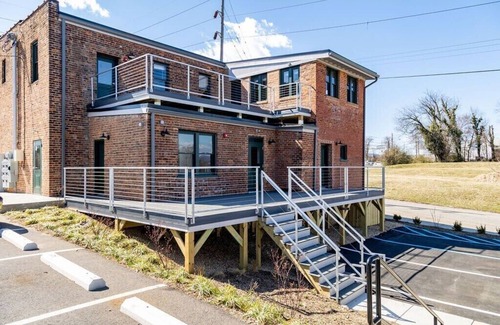 Roanoke Apartment | Eclectic 1BR Apt Near Breweries, Food, Downtown