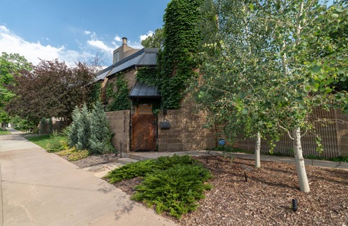 Alamo Placita House | Eclectic and Artsy Getaway in the Heart of Denver View calendar