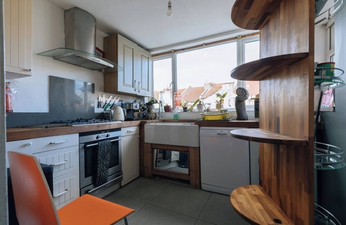 Bedminster Apartment | Eclectic and Grand 3BD Flat in Bedminster, Bristol