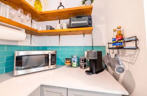 Monte Vista Apartment | Eclectic Chic 2 Bed Free Parking Fast WIFI!