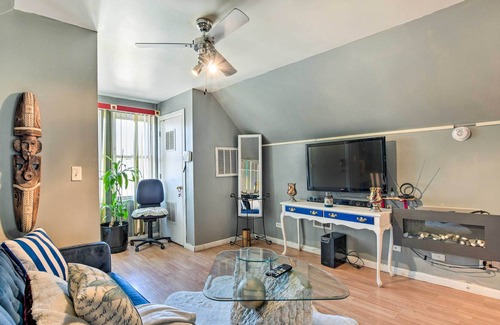 Roseland Apartment | Eclectic Chicago Apartment w/ Spacious Deck!
