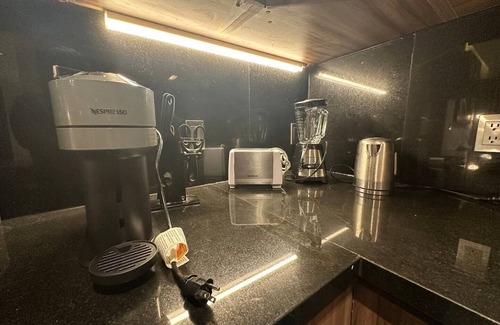 Colonia Cuauhtemoc Apartment | Eclectic Contemporary Apartmentnn