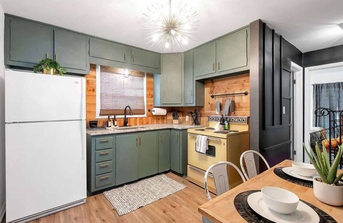 Wichita House | Eclectic Escape - Cute and Cozy - King