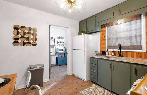 Wichita House | Eclectic Escape - Cute and Cozy - King