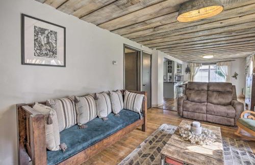 Ladysmith House | Eclectic Ladysmith Hideaway Hike and Hunt!