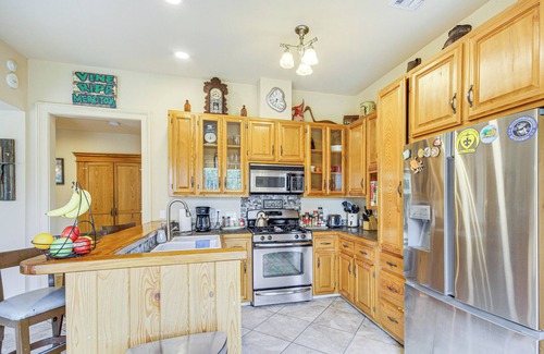Mandeville House | Eclectic Mandeville Home: Walk to Lakefront Park