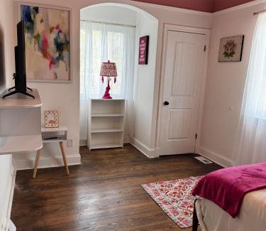 Detroit Apartment | Eclectic Opulence Retreat