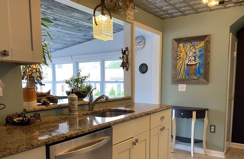 Lake Como Cottage | Eclectic Shore Cottage Lake Como-Spr Lake-Belmar