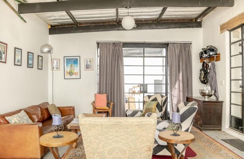Three Anchor Bay Apartment | Eclectic Two Bedroom in Seapoint