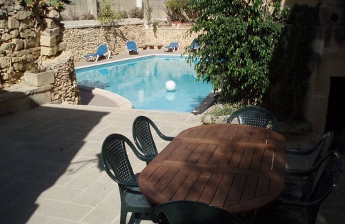 Xewkija House | Eco Certified 17 century farmhouse with a large private pool and garden