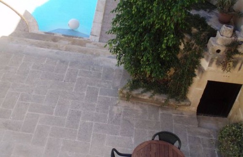 Xewkija House | Eco Certified 17 century farmhouse with a large private pool and garden
