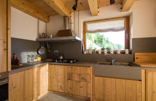 Poljubinj Ski Chalet | Eco Chalet AstraMONTANA