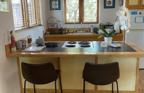 Canoncito House | Eco Conscious, Peaceful & Serene, Dog Friendly, Open Floor Plan, Cozy, Private…