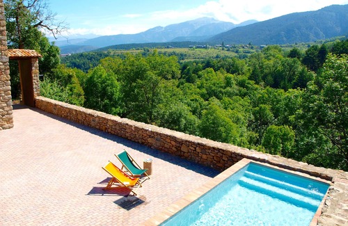 Bellver de Cerdanya Villa | Eco Cottage in the Pyrenees, close to Barcelona and Girona.