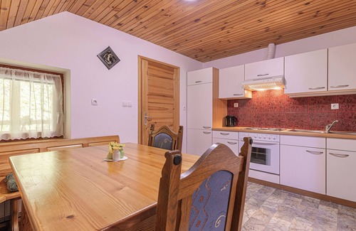 Prevalje Apartment | Eco farm Mikl Pine Tree Apartment, Slovenj Gradec, Slovenia