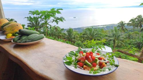 Mahinog House | Eco Farm Romantic Stone House with STARLINK internet 700 meters above sea level