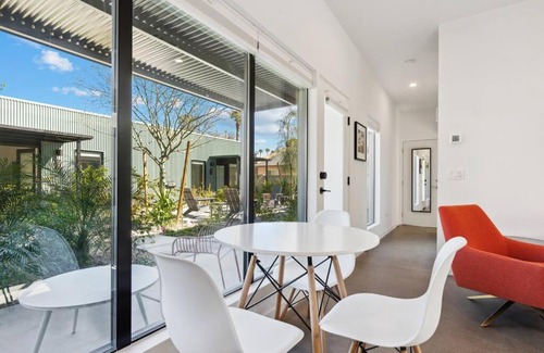 Camelback East Apartment | Eco-Friendly 1-bedroom Apartment - 80 Walkscore!