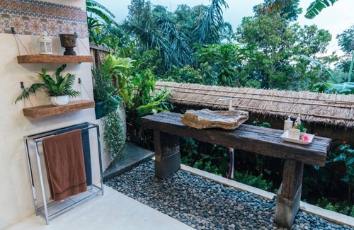 Penebel Cabin | Eco Friendly 1 BR open hut at Jatiluwih, UNESCO Site