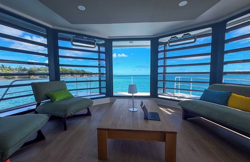 Tartane Boat Rental | Eco-friendly, designer houseboat lodge in Pointe du Bout (Trois Ilets).