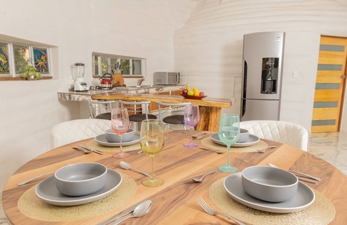 Leona Vicario House | Eco-friendly dome amidst the beautiful jungle, with modern amenities and pool!