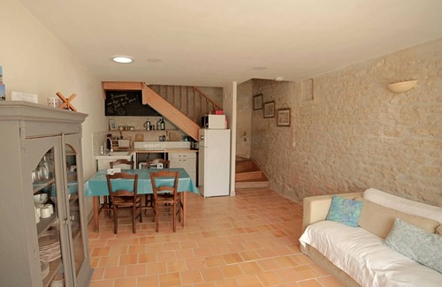 Thaire Apartment | Eco-friendly duplex of 60m2 in a quiet area near the beaches