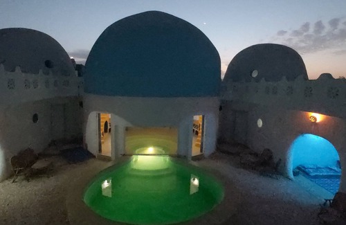 Niaga Villa | Eco-friendly guest house with 4 suites and double pool, 2 steps from the beach
