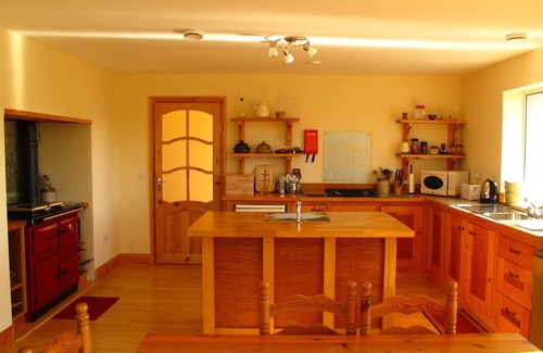Letterard House | Eco-friendly house beside the sea in the wildness and solitude of Connemara