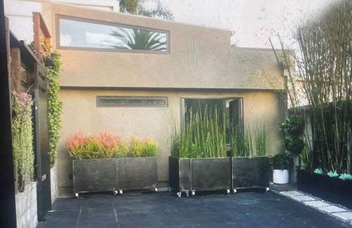Ocean Park House | ECO Guest House 2 Levels, AC, WiFi, Kitchen, Washer-Dryer, Fridge-Freezer.