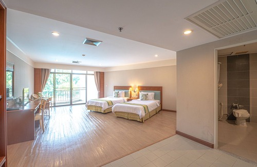 Pong Hotel | Eco Hotel by Thammasat