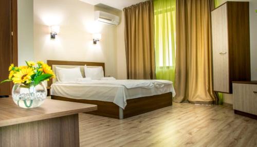 Kolarovo Hotel | Eco Hotel Momata