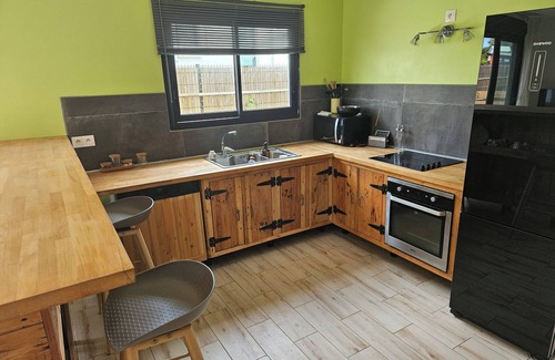 Montvert-les Bas House | Eco-responsible villa. Between beach and mountains.