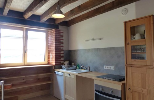 Blomard Cottage | Eco-restored farmhouse with garden, children's games and parking near Néris les Bains
