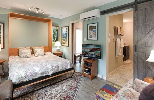 Courtenay Cottage | Eco Roost Vrbo in Royston by the Sea ~ Viewing Decks~ Awesome Ocean, Mtn Views
