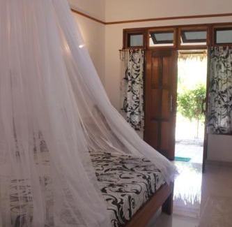 Bukit Lawang Bed & Breakfast | eco trekking lodge, Bar & jungle tour's