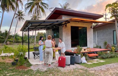Pak Nam House | Eco Ventures Homestay (โฮมสเตย์ลุงบอส)