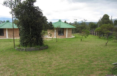 Paipa Hotel | Ecohotel, Finca Colinas y Senderos